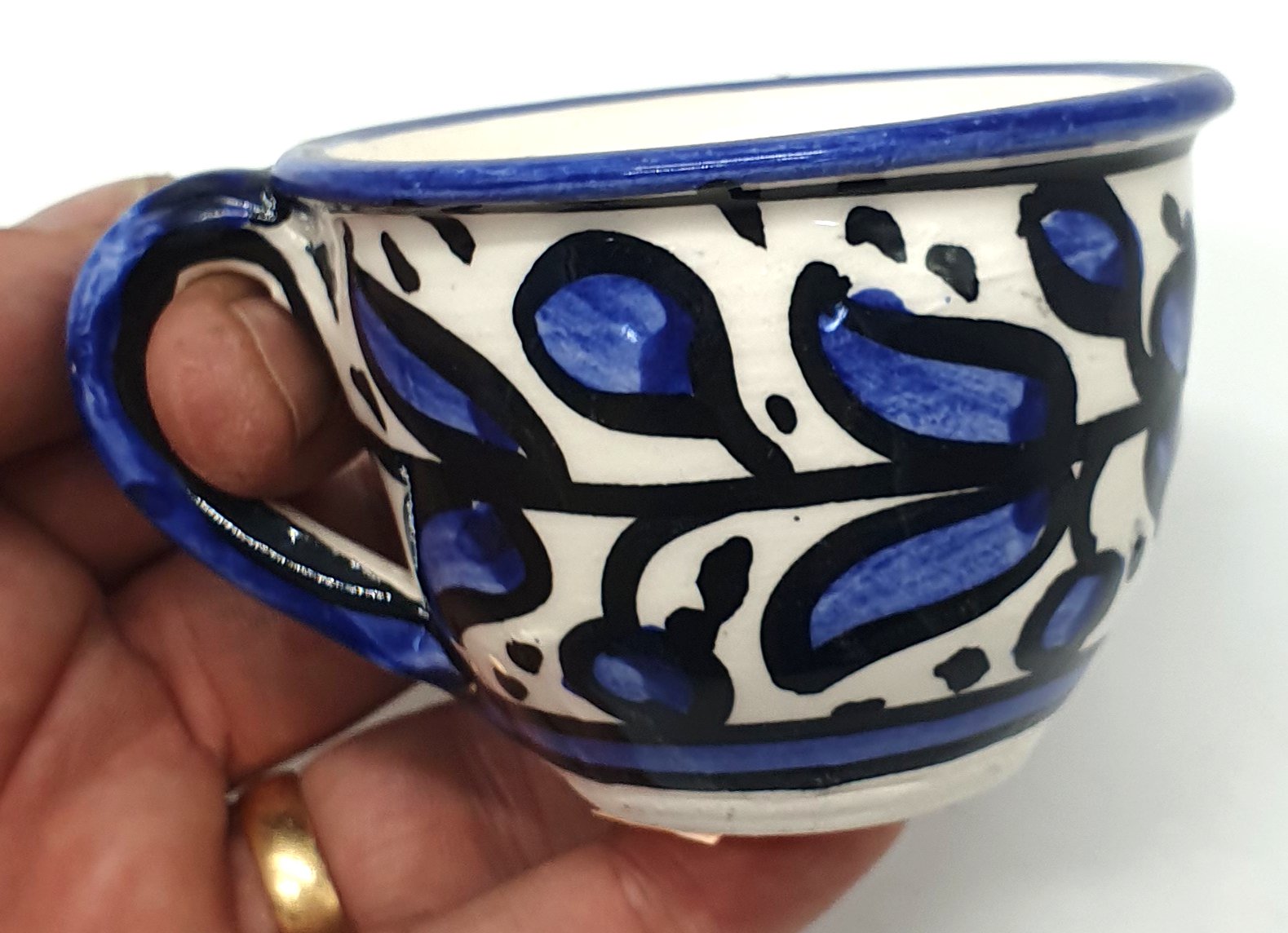 Hand - Painted Ceramic Coffee Mug - Modern and Elegant Design to Enhance Your Dining Table | High - Quality Artisanal Cup - Zuluf