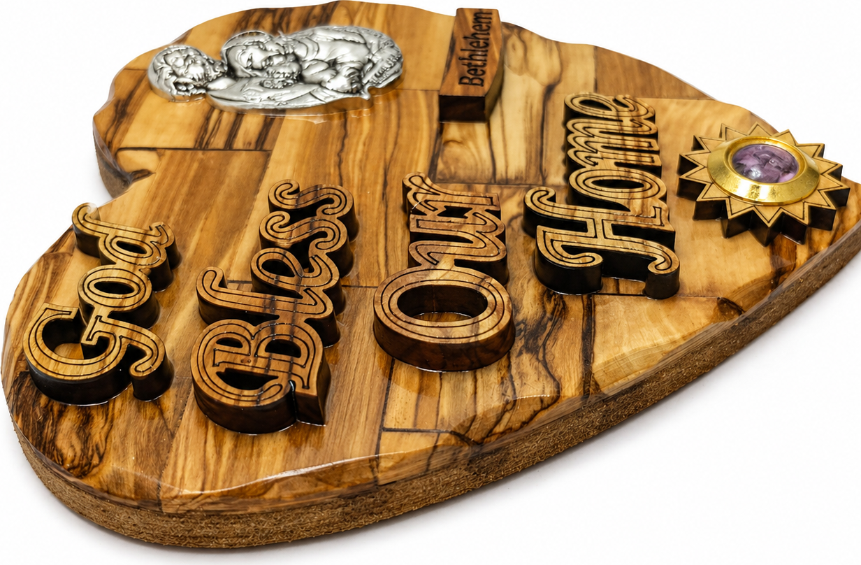 Olive wood Holy Family heart plaque rear angle showing wood grain and brass triangle hanger, Bethlehem