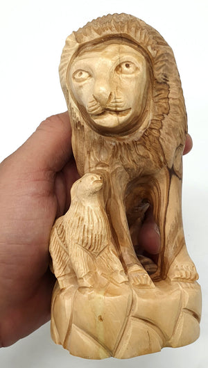 Handcrafted Olive Wood Sculpture of The Lamb with The Lion – Symbol of Peace and Harmony | Authentic Bethlehem Craft - Zuluf