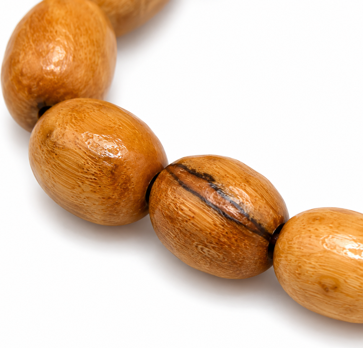 Oval Bead Grain Macro