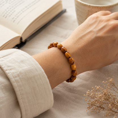 Oval On Wrist Lifestyle